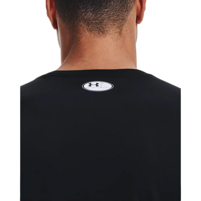 UA Mens Compression Long Tights — fabric stretch close-up